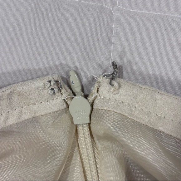 Liz Claiborne Lizsport Patchwork Tan and Cream Faux Suede Midi Pencil Skirt 12 - Picture 9 of 9